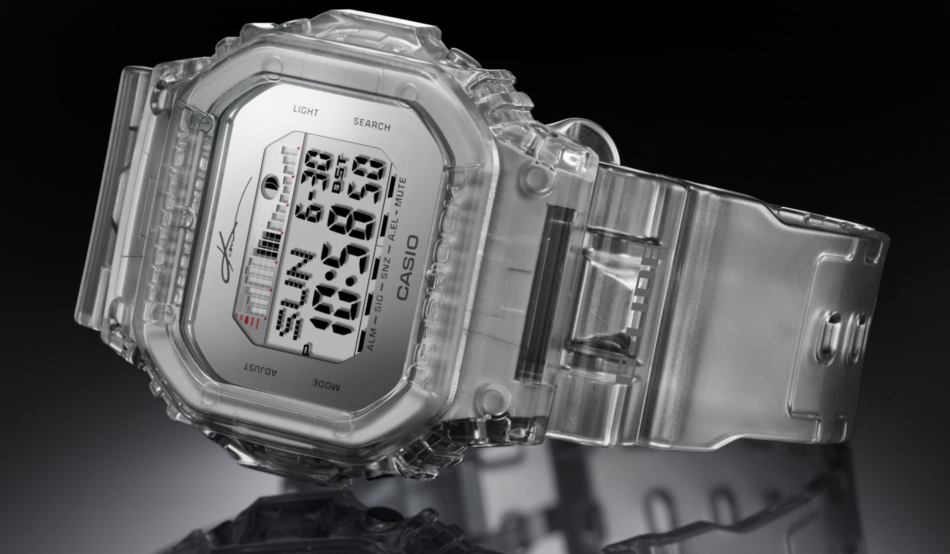 We may not be into surfing but damn, this clear GLX-5600KI G-Shock is cool